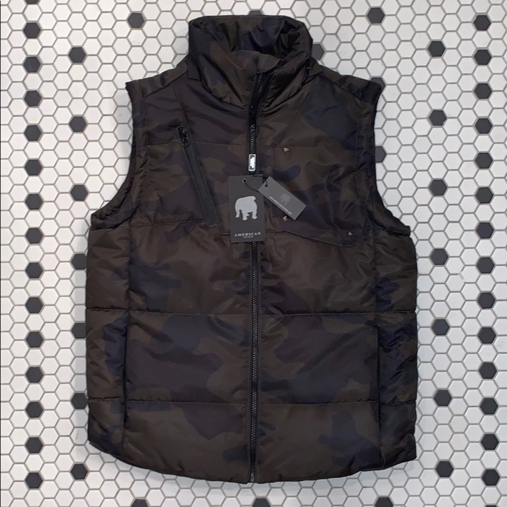NWT AMERICAN STITCH CAMO Puffer Vest MEN’s SMALL